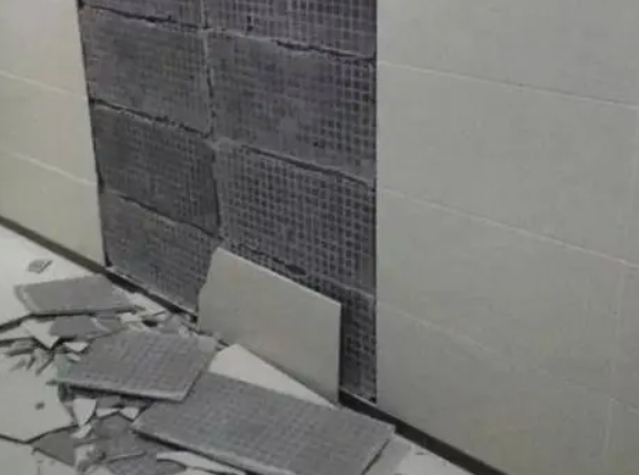忠县瓷砖空鼓维修公司分享下忠县墙砖松动维修的知识